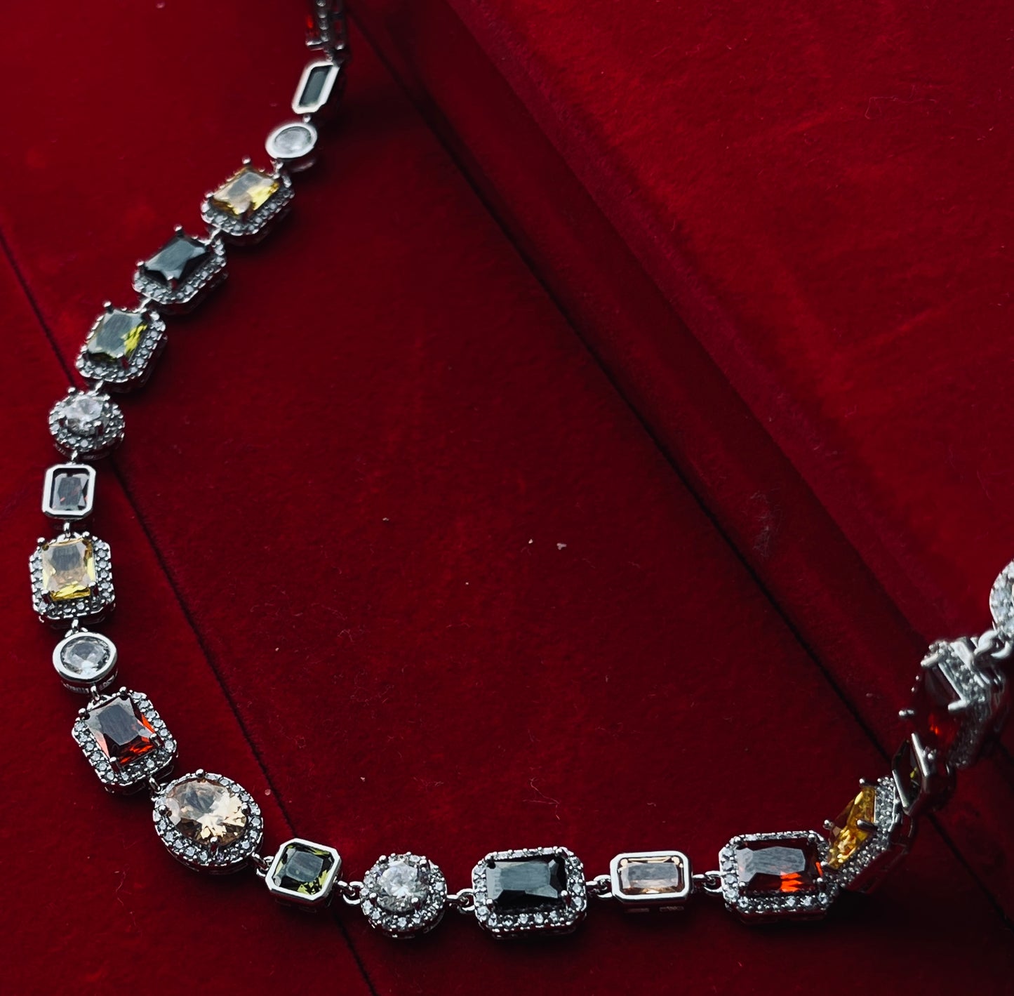 GEMSTONE NECKLACE (Silver)