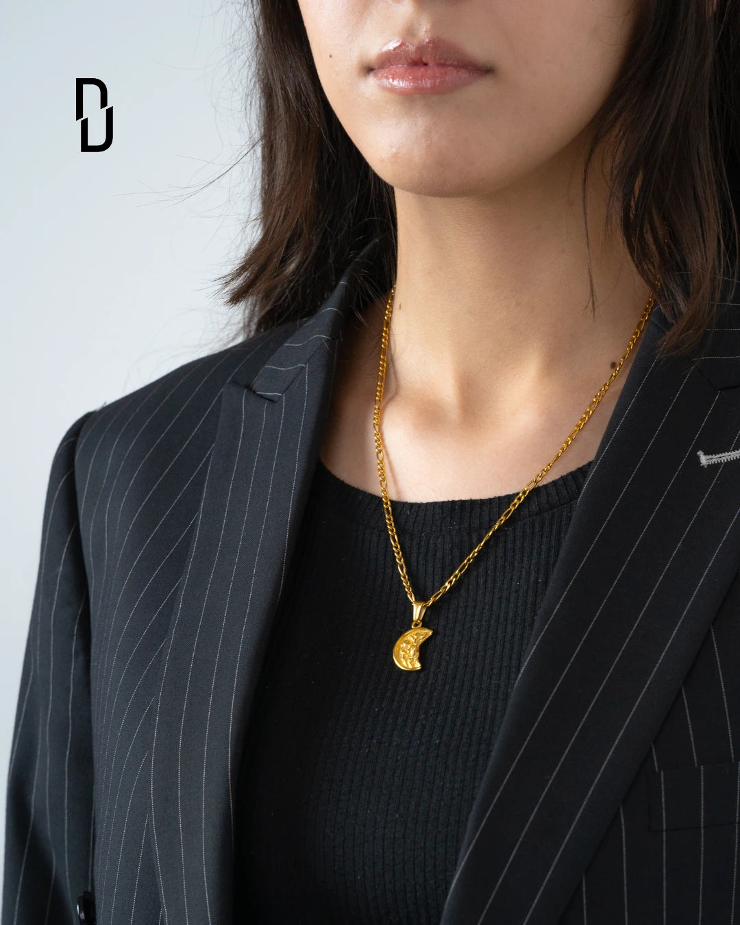 CHRISTOPHER HALFMOON PENDANT (GOLD)