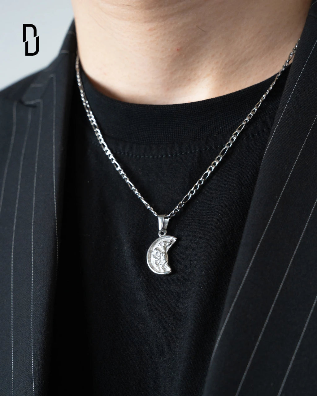 CHRISTOPHER HALF MOON PENDANT (SILVER)